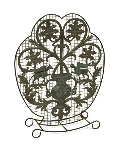 Lot 260 - An Arts & Crafts wrought iron and brass fire guard