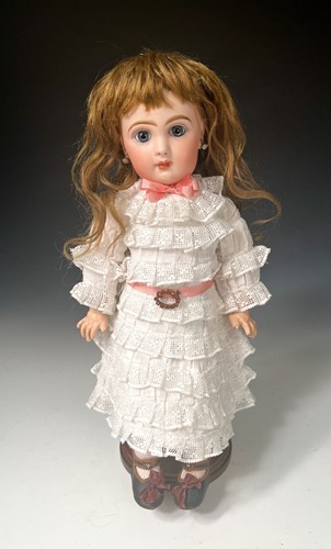 Lot 87 - A Tete Jumeau bisque head Bebe, size 5