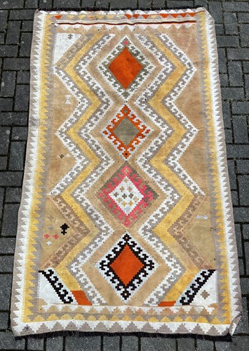 Lot 462 - A flat weave kilim rug 214 x 127cm