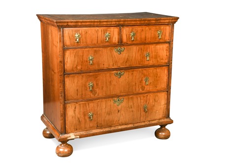 Lot 329 - A walnut chest of drawers, early 18th century