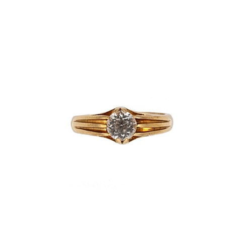 Lot 35 - An 18ct gold single stone sapphire ring