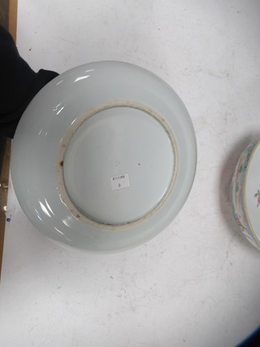 Lot 120 - A large Chinese blue and white plate, 18th...