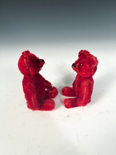 Lot 123 - A Schuco compact bear, early 20th century