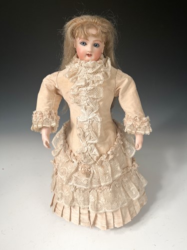 Lot 95 - A Steiner waltzing lady mechanical doll, circa 1880