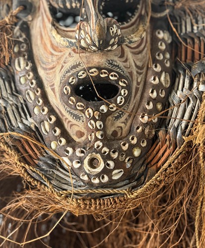 Lot 451 - A ceremonial dance mask, probably Sepik River region, Papua New Guinea, 20th century