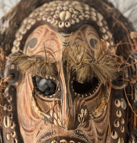 Lot 451 - A ceremonial dance mask, probably Sepik River region, Papua New Guinea, 20th century