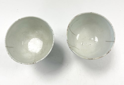 Lot 1 - Two Chinese blue and white porcelain dragon stem cups, late Ming Dynasty, circa 1600-1640
