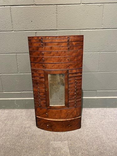 Lot 806 - A George III mahogany collector's corner...