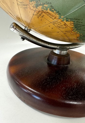 Lot 171 - A Philips' 19in terrestrial globe, circa 1970