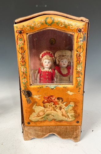 Lot 33 - A miniature French Sedan Chair