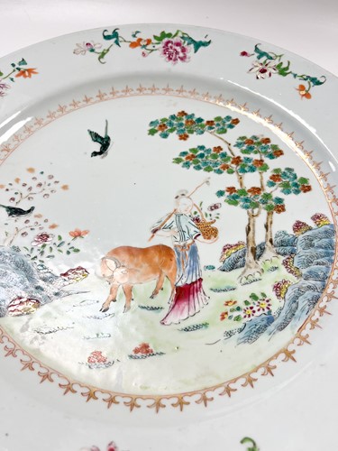 Lot 19 - A large Chinese porcelain famille rose plate, 18th century