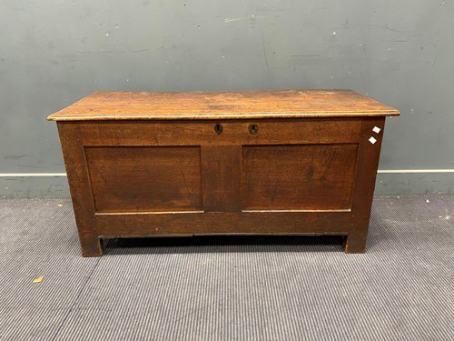 Lot 798 - An early 18th century oak coffer with two...