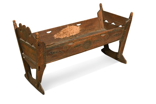 Lot 386 - A folk art wooden cradle, 18th century