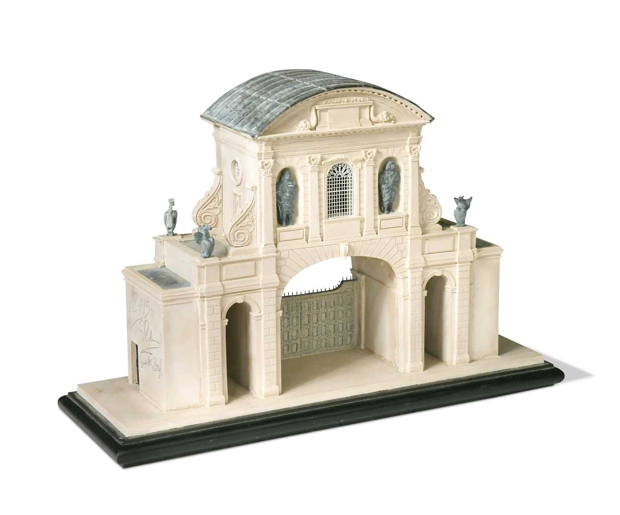Lot 535 - Timothy Richards architectural model of The Temple Bar - London (1672)