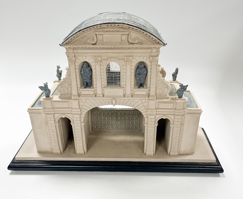 Lot 535 - Timothy Richards architectural model of The Temple Bar - London (1672)