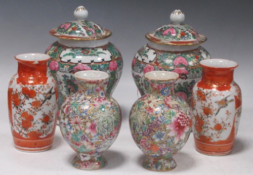 Lot 25 - A group of Chinese and Japanese porcelain, to...