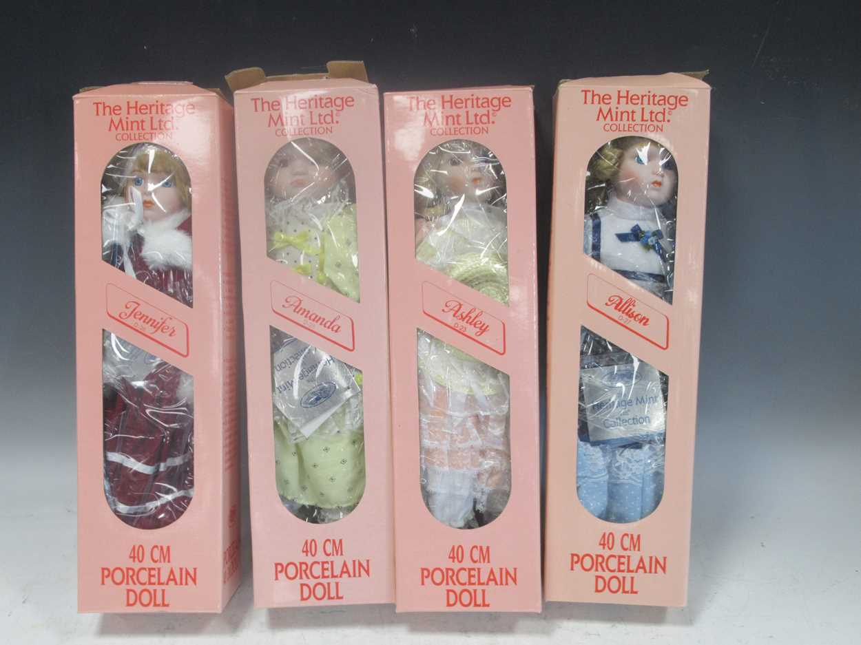 Lot 100 - Box of Dolls from The Heritage Mint Ltd boxed...