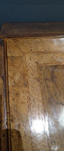 Lot 310 - A walnut bureau, early 18th century