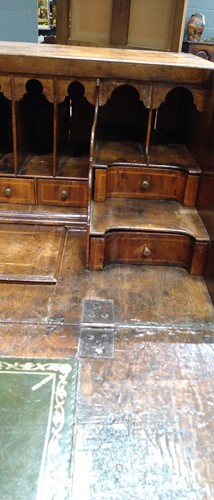 Lot 310 - A walnut bureau, early 18th century
