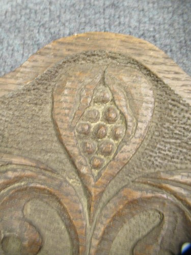 Lot 110 - 18th century carved wood armorial crest. The...