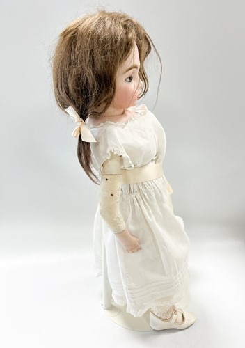 Lot 94 - A Bru Teteur, or Nursing Bru, bisque shoulder head doll, late 19th century