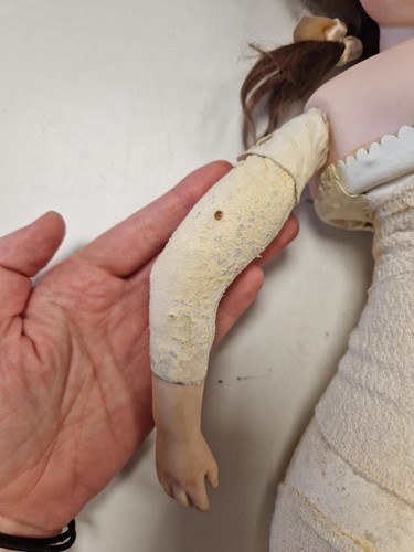 Lot 94 - A Bru Teteur, or Nursing Bru, bisque shoulder head doll, late 19th century