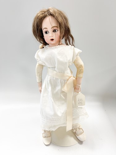 Lot 94 - A Bru Teteur, or Nursing Bru, bisque shoulder head doll, late 19th century