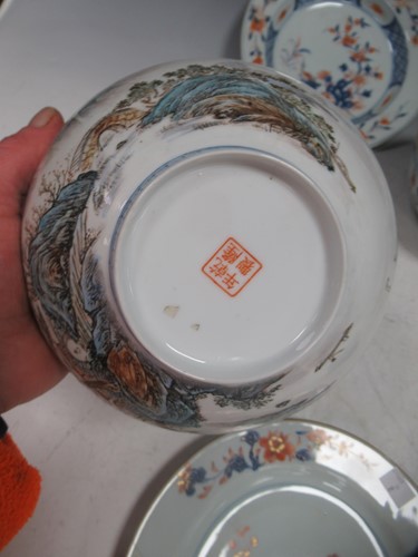 Lot 5 - A collection of Japanese Imari 18th century...