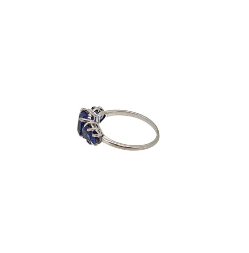 Lot 153 - A three stone Burmese sapphire ring