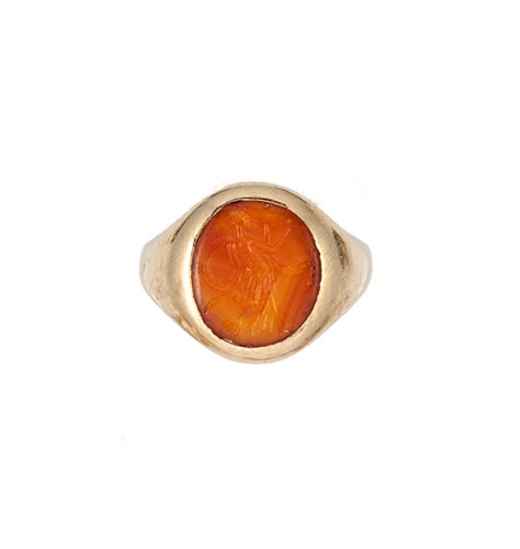 Lot 11 - A cornelian intaglio ring