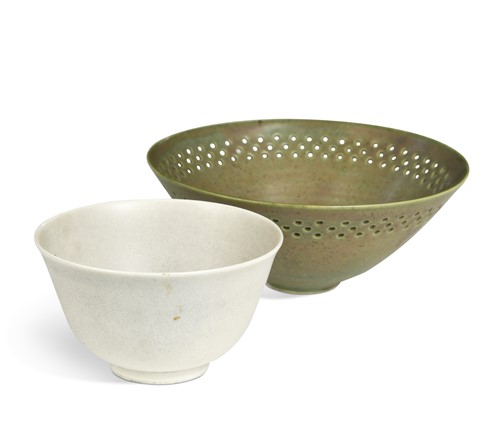 Lot 64 - Louis Hanssen (1934-1968), two small porcelain bowls