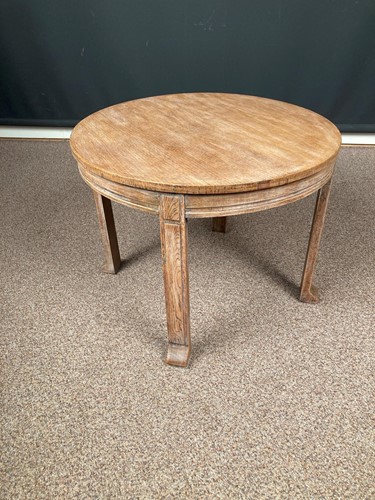 Lot 281 - In the manner of Heal's, an Art Deco bleached oak coffee table, circa 1930