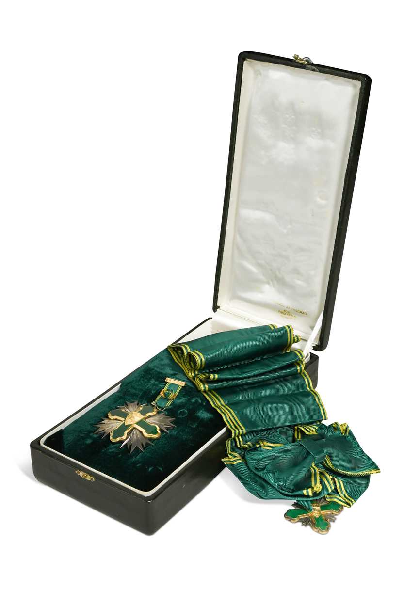 Lot 605 - Colombia, Order of San Carlos, Grand Cross Set, 1st Class, instituted in 1954