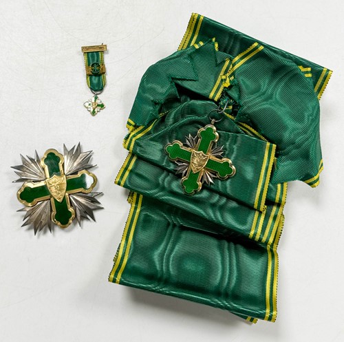 Lot 605 - Colombia, Order of San Carlos, Grand Cross Set, 1st Class, instituted in 1954