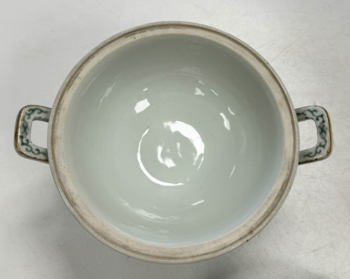 Lot 8 - A Chinese porcelain dragon and phoenix food warmer, Guangxu dynasty
