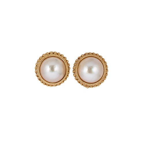 Lot 40 - A pair of mabé pearl ear studs