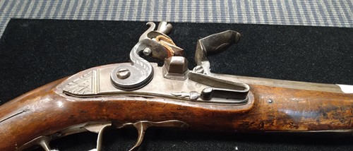 Lot 85 - Militaria - collection of flintlock pistols,...