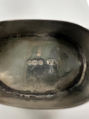 Lot 234 - An unusual Victorian silver double ended pill box