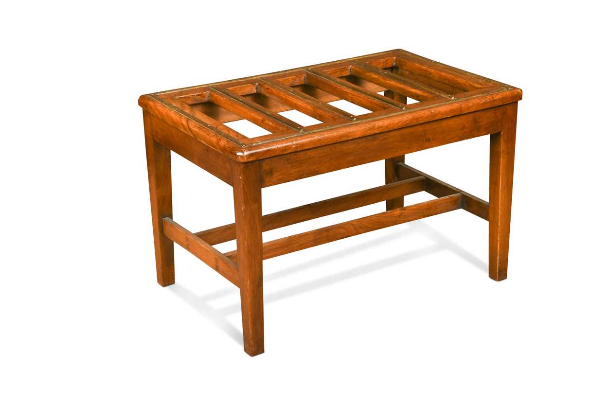 Lot 591 - A Victorian mahogany and brass luggage stand