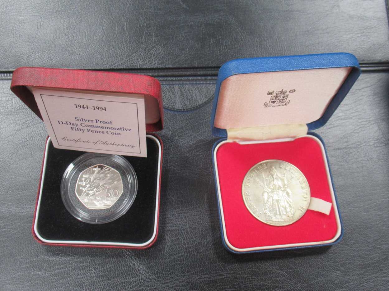 Lot 213 - A collection of GB coins, with some Victorian,...