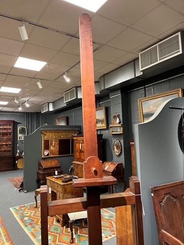 Lot 613 - A William IV walnut adjustable artist's easel