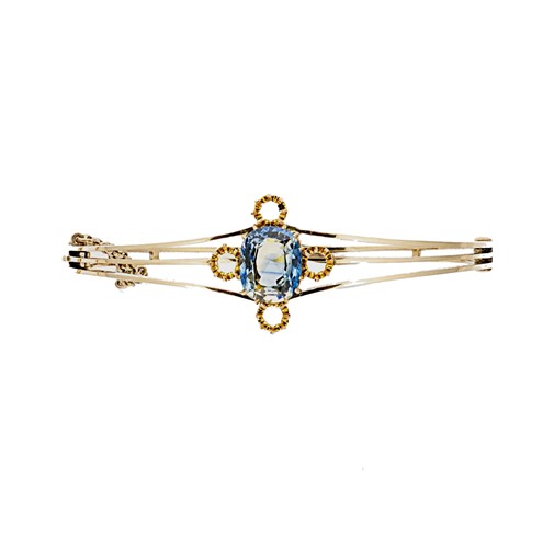 Lot 113 - A sapphire bangle