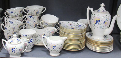Lot 123 - Coalport dinner service "Pageant"
