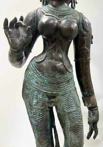 Lot 58 - A large Indian Chola style figure of Parvati (Uma)