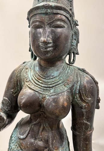 Lot 58 - A large Indian Chola style figure of Parvati (Uma)