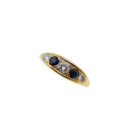 Lot 61 - A diamond and sapphire ring