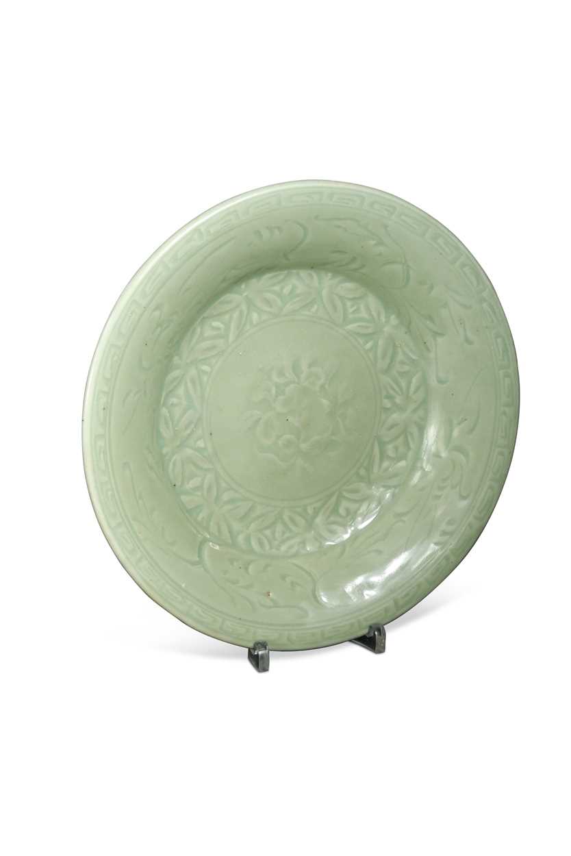Lot 1 - A Chinese Longquan celadon-glazed dish, Ming Dynasty, 15th/16th century