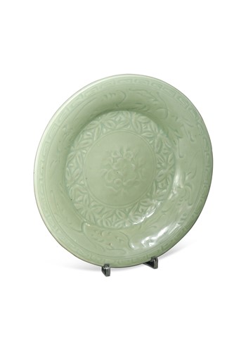 Lot 1 - A Chinese Longquan celadon-glazed dish, Ming Dynasty, 15th/16th century