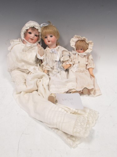 Lot 3 - Trio of Bisque head dolls: bisque-head...