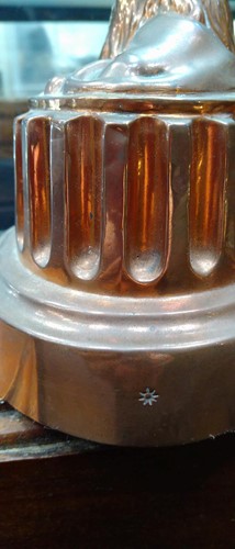 Lot 76 - Collector's items: Recumbent Lion jelly mould...